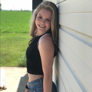 Meet your Posher, Abby